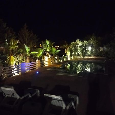 Castel di Iudica "San Placido Green House" Villa Con Piscina מראה חיצוני תמונה