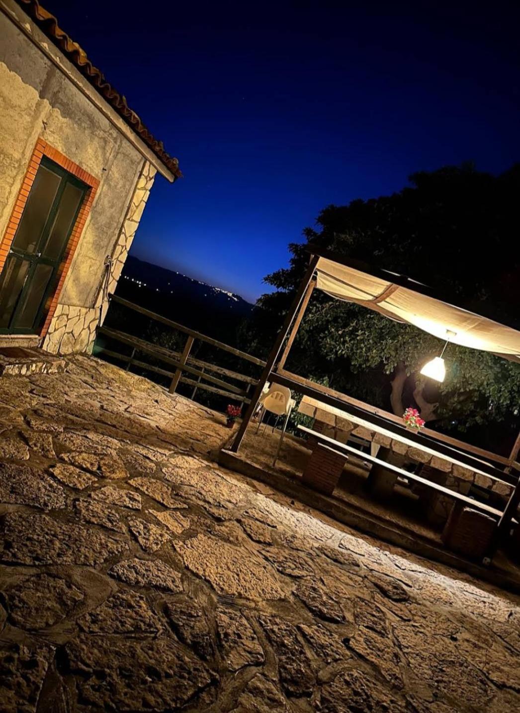 Castel di Iudica "San Placido Green House" Villa Con Piscina מראה חיצוני תמונה