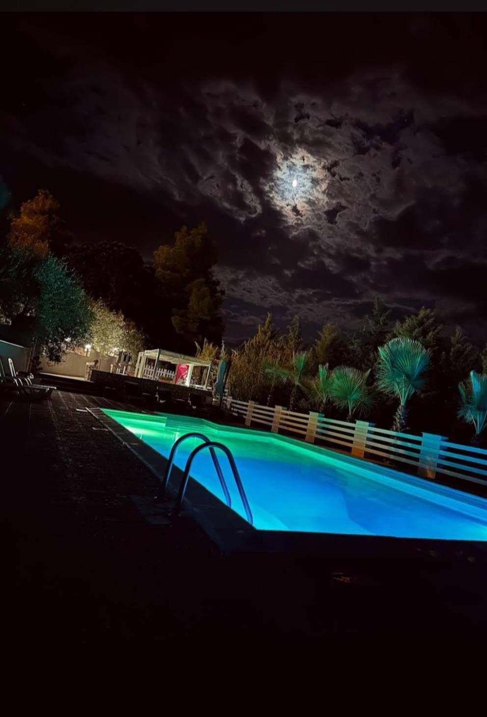Castel di Iudica "San Placido Green House" Villa Con Piscina מראה חיצוני תמונה